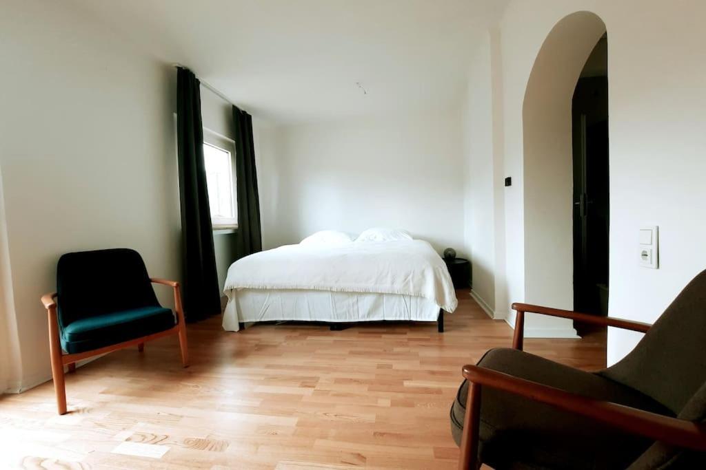 Ueber Den Daechern Duesseldorfs Apartment *